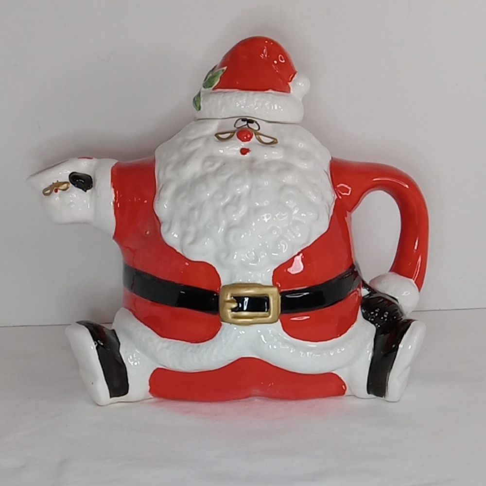 Vintage Windsor Collection Whimsical Sitting Santa Claus Tea Pot